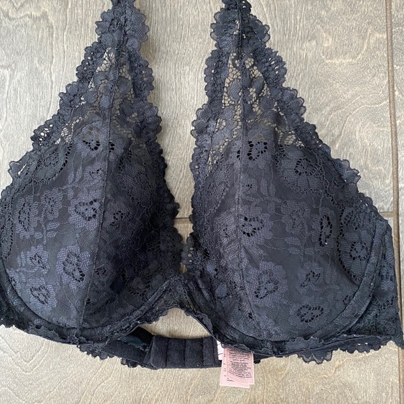NWOT La Senza Black Lace Halter Bra - Picture 3 of 6